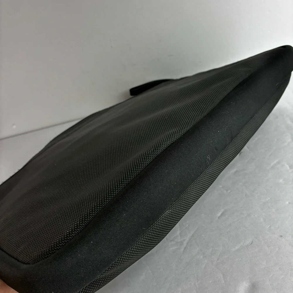 Tumi 26156dh black